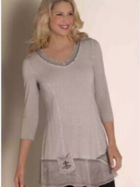 Soft Surroundings Tunic in Dove gray/Taupe